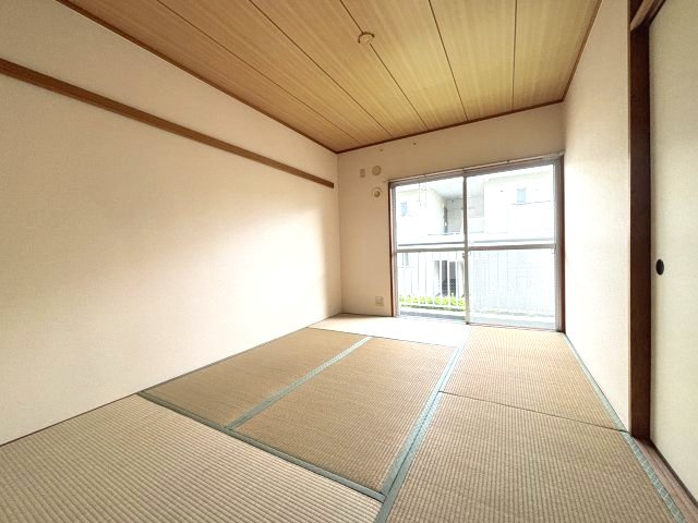 ワンズレジデンス羽曳ヶ丘の和室