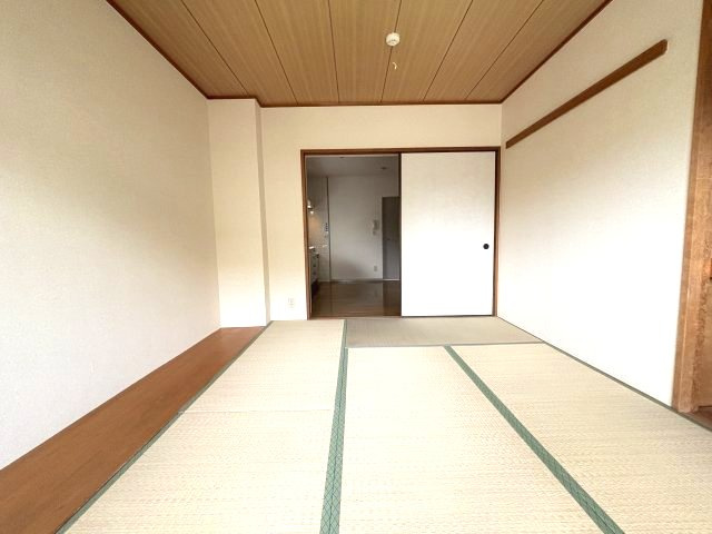 ワンズレジデンス羽曳ヶ丘の和室