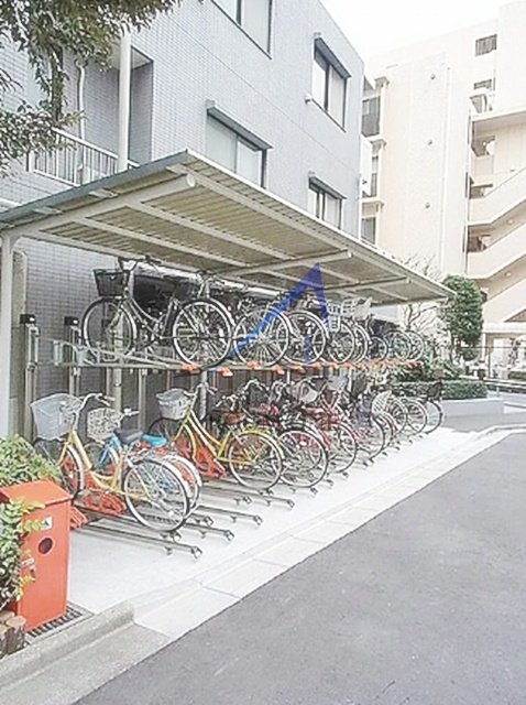 デュエット北千住クレアのその他共用部分|駐輪場です。