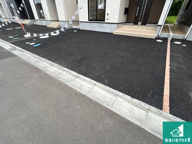 和歌山市有本　第4期　新築一戸建ての駐車場|駐車スペース！散水栓があるので、こまめに愛車を洗えます！