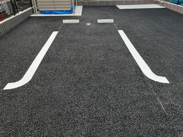 ドムスソーレの駐車場