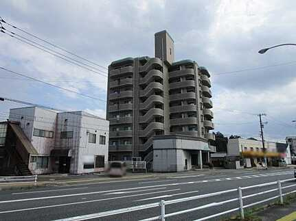 ルミエール戸坂の外観