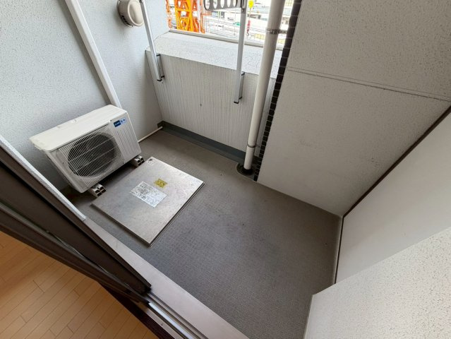 プライムアーバン堺筋本町のバルコニー