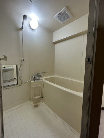 アンシャンテの浴室