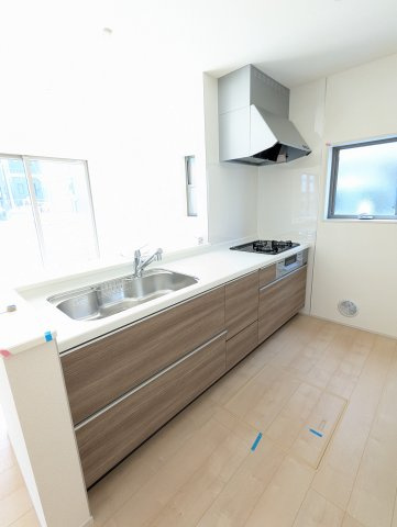 日立市相田町５期のキッチン|キッチンです。開放感がありお部屋を見渡せ・・動線が非常に効率的でスムーズな作業ができ魅力的です。