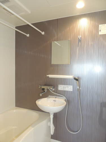 フレグランスセトミA棟の浴室