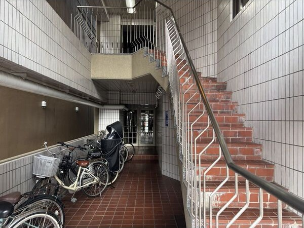 寿々やマンション大曽根の外観