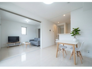 スカイガーデン大安寺の居間・リビング|※写真は別の部屋のものです。