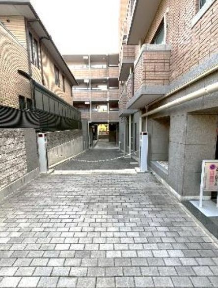 藤和芦屋ホームズの駐車場