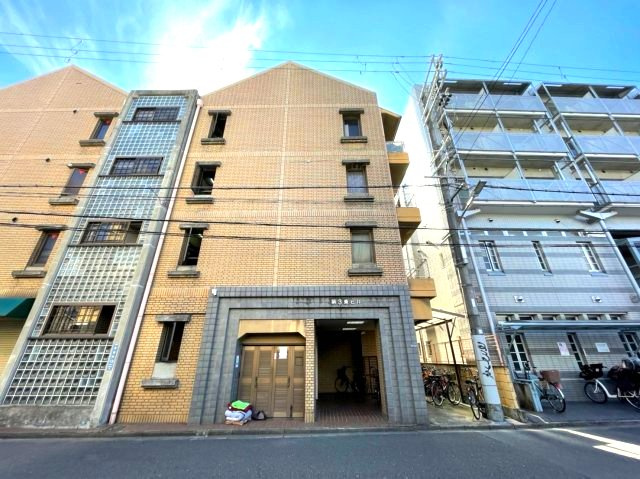 第三東ビル　の外観