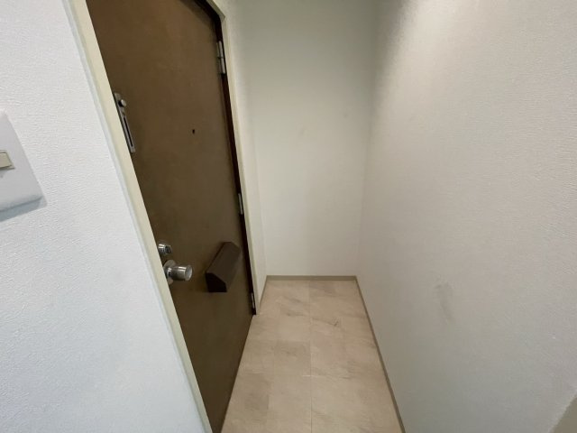 第三東ビル　の玄関