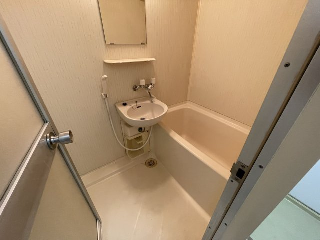 第三東ビル　の浴室
