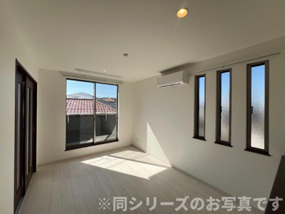 【居間・リビング】 | REGALEST 千早 テラス　★プライスホームなら仲介手数料が割引価格です！★