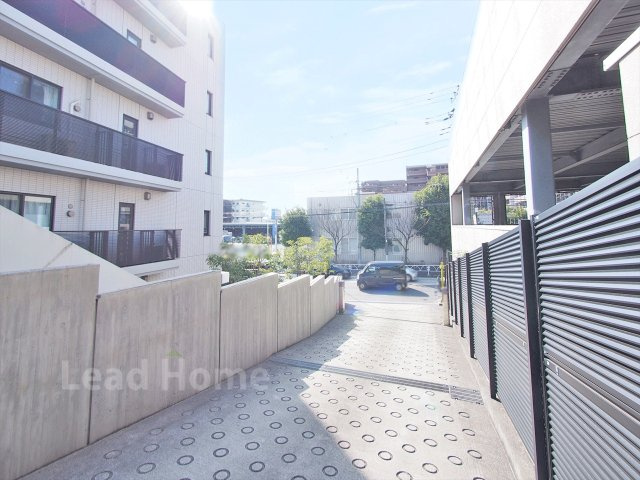 【駐車場】 | ウェリス用賀