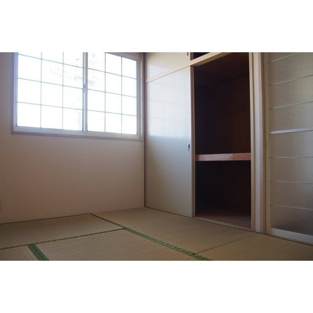 サンビレッジ二日市の和室