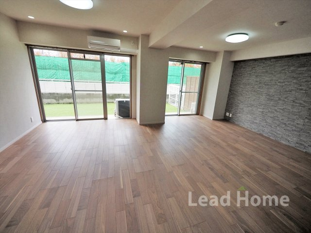【居間・リビング】 | 二子玉川宝ロイヤルハイツ