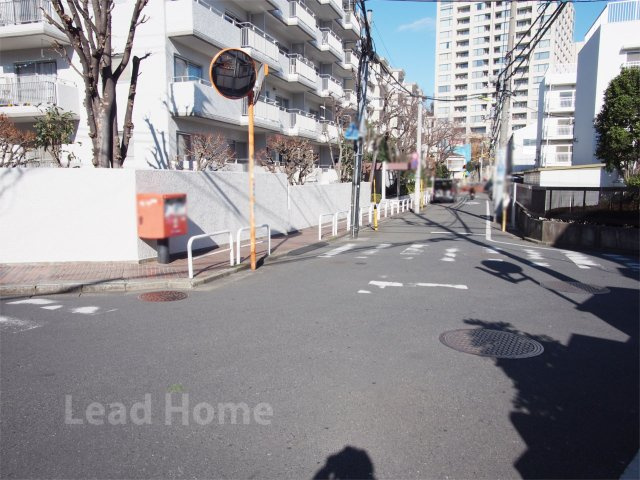 【その他】 | マンションニュー池尻 | 前面道路