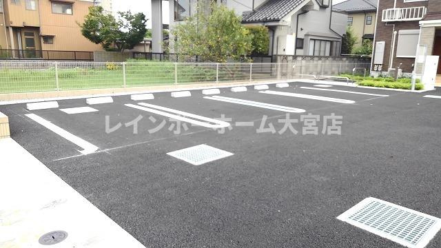 ル　マロンの駐車場