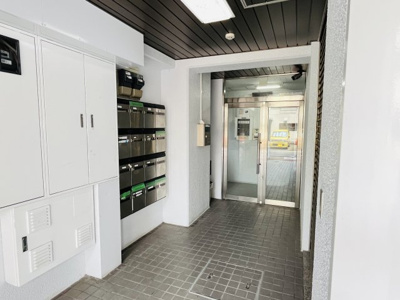 【エントランス】 | マザック千代田