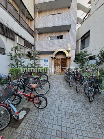 エスポワール参番館のエントランス