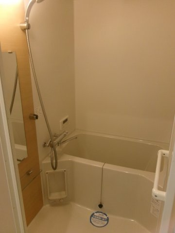 コート・ロッソの浴室