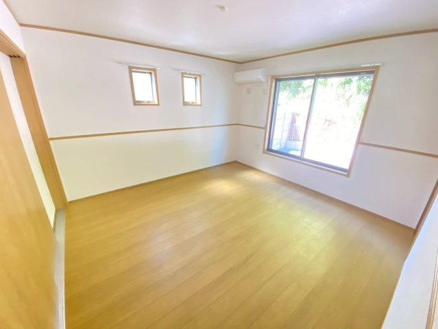 【寝室】