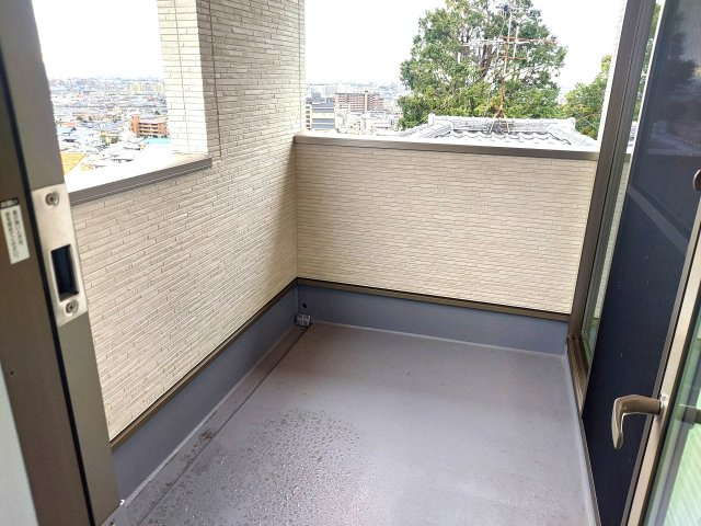 宝塚市山本西1丁目新築一戸建のバルコニー|南東側バルコニー