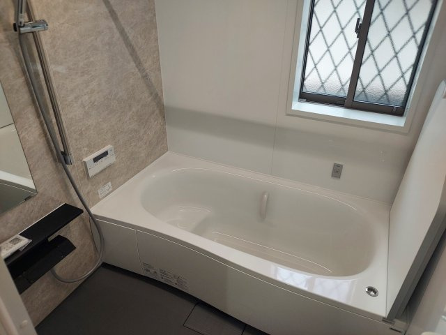 宝塚市山本西1丁目新築一戸建の浴室|浴室乾燥機付き