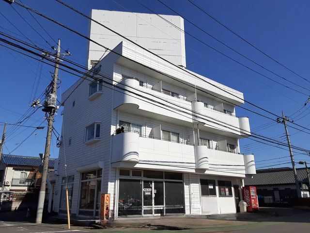 小山市駅南町１丁目の店舗一部