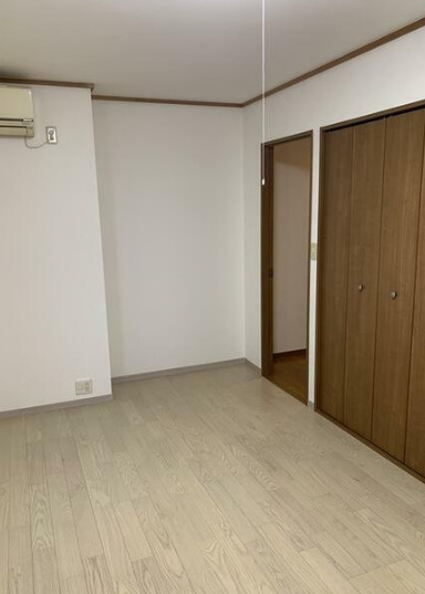 ノアール　リシェの洋室