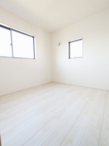 日立市森山町9期の洋室|こだわりの家具やインテリアもしっくり収まる～自分らしいお部屋作りを～（同施工物件）