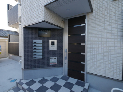 【エントランス】 | デプレＮＯＢ博多駅南
