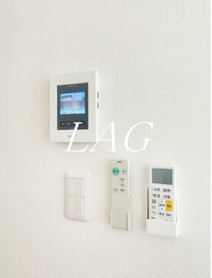 【セキュリティ】 | スプラウトハイム御嶽山 | モニター付きインターホンです。