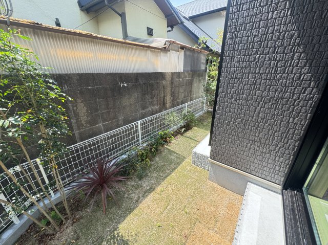 高石市高師浜２丁目６１５番の庭