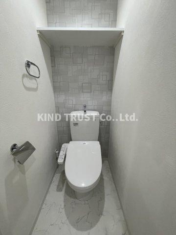 ビガーポリス452天神橋一丁目Ⅱのトイレ|ゆったりとした空間のトイレです