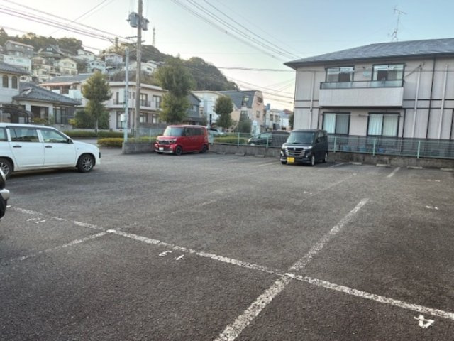 【駐車場】