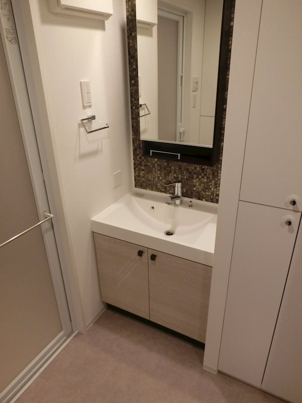 新品家具付きマンション日本橋蛎殻町3(KaGood東京)の洗面所