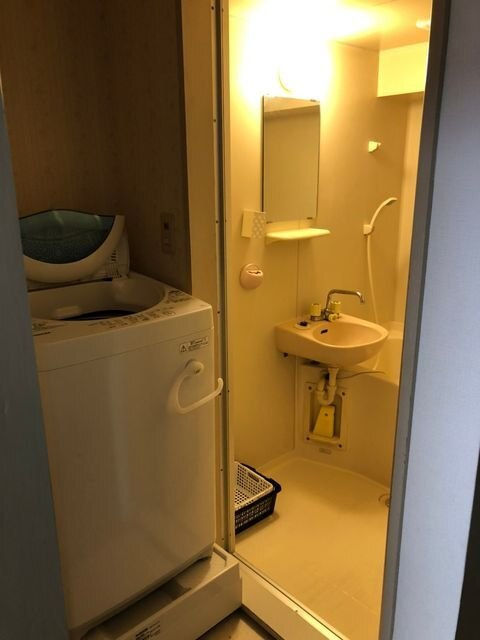 伸建ビルの洗面所