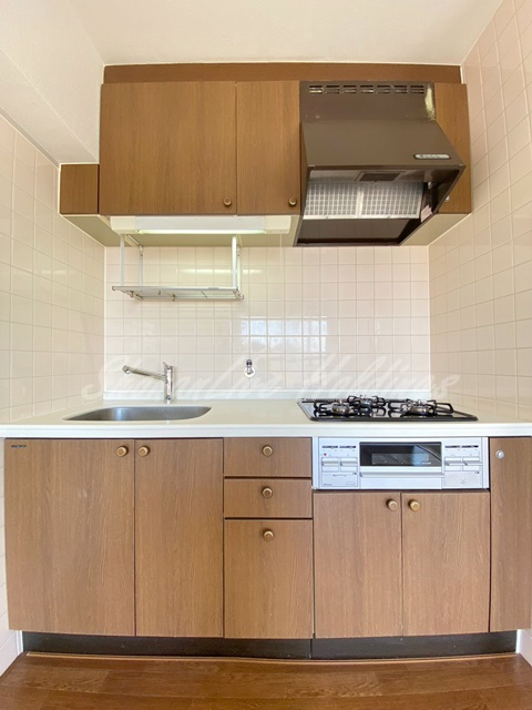 藤沢市鵠沼神明２丁目の賃貸マンションのキッチン|「同建物反転タイプ」