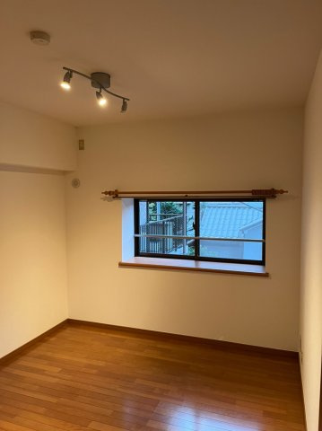 葛飾区白鳥１丁目の賃貸マンションの居間・リビング