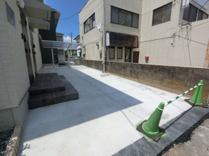 【駐車場】
