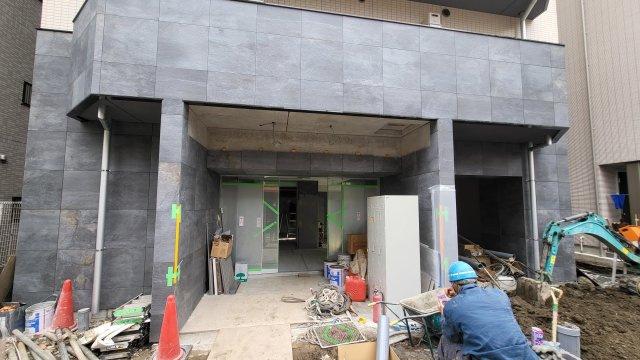 プライムブリス新御徒町のエントランス