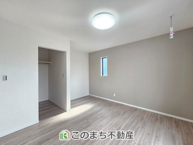 クライン下野市川中子第1期の洋室|南向きで陽当たりの良い洋室♪風通しもよく快適です☆