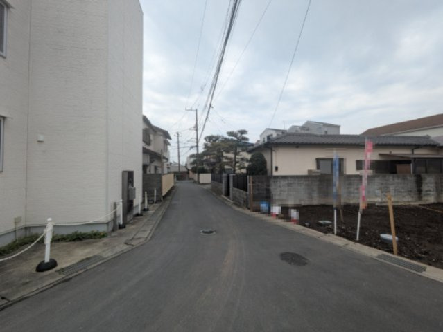 海まで徒歩1２分！魅力的な立地　建築条件付の前面道路含む現地写真|前面道路