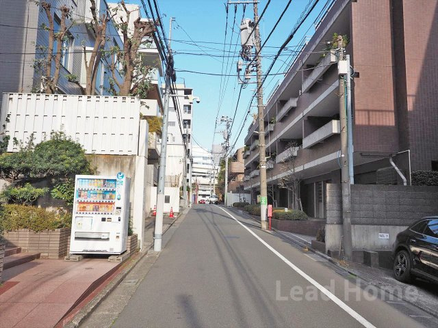 【その他】 | 代々木デュープレックス | 前面道路