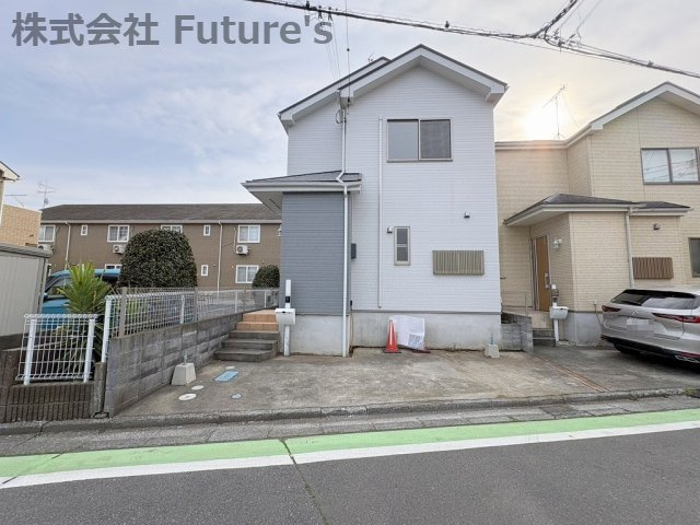 三郷市早稲田8丁目　中古戸建