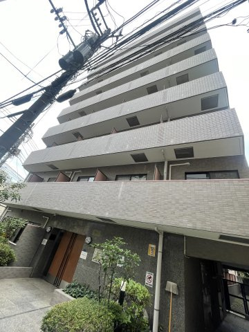 新宿区北新宿１丁目の賃貸マンションの外観