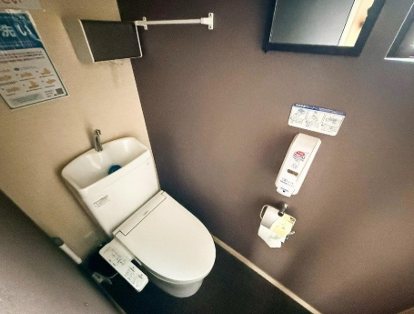 中総持寺貸店舗のトイレ