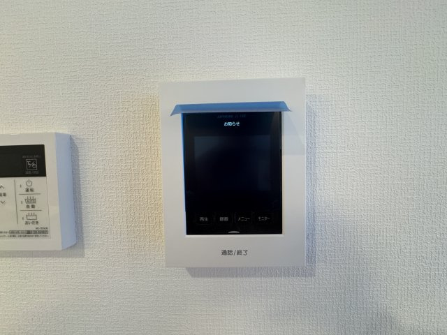 西原町小那覇（限定1棟）のセキュリティ|1号棟　TVモニター付きインターフォン♪