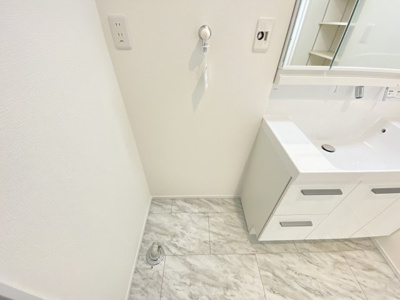 【ランドリースペース】 | 西原町小那覇（限定1棟） | ※同仕様写真です　